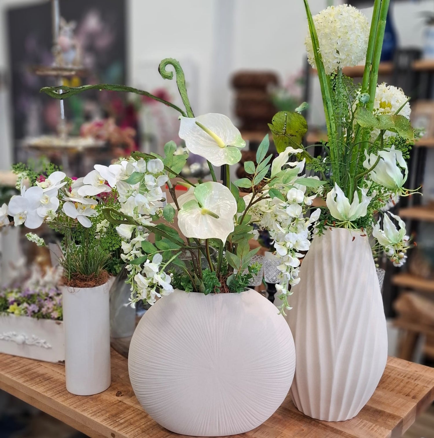 Blumengestecke mit Vase