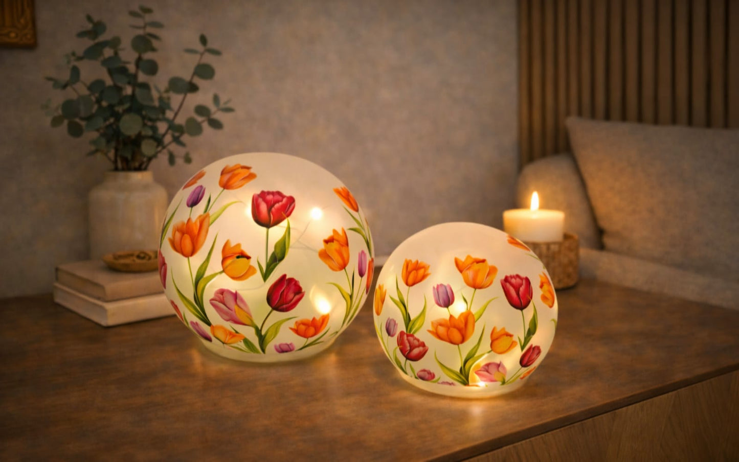 LED Deko-Lichtkugel „Tulpentraum“ – warmweiß, batteriebetrieben