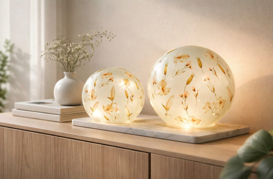 LED Kugel „Blütentraum“ - Batterie betrieben