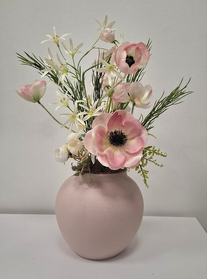 Kunstblumen-Gesteck in Keramikvase – Elegante Blüten in Rosé & Weiß | 47 cm